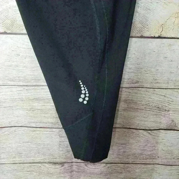 Reebok women's black capri length leggings size medium - Picture 5 of 9
